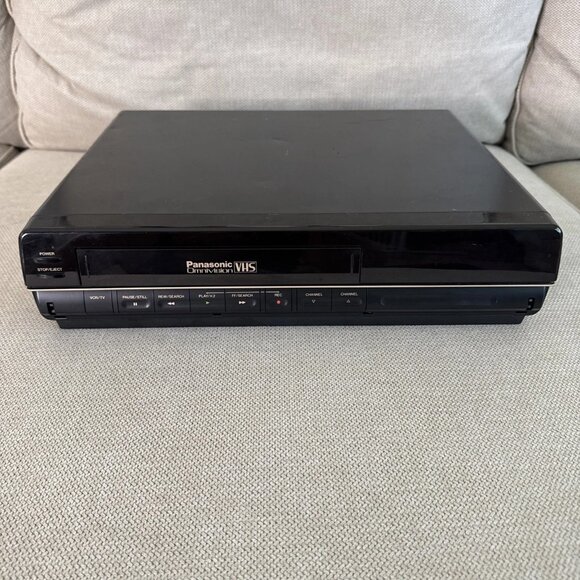 Panasonic PV-4110 VCR Video Cassette Player VHS Player Cleaned Works Tested - Picture 1 of 10